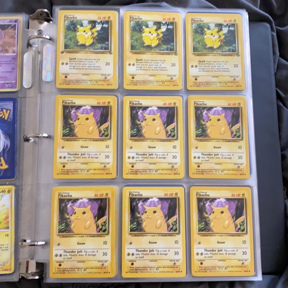 Authentic 1999 Pikachu Pokemon Card - crrs.pl